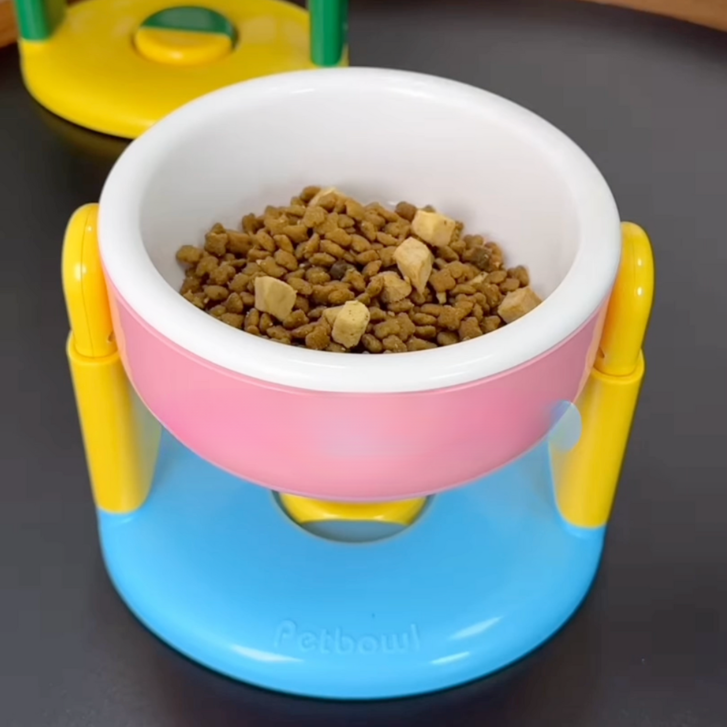 Chewie Adjustable Bowl